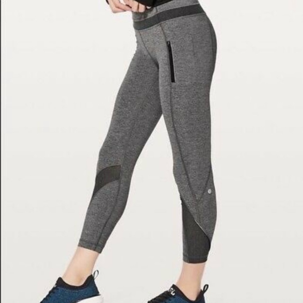 EUC Lululemon Inspire Tight ll Heather Grey